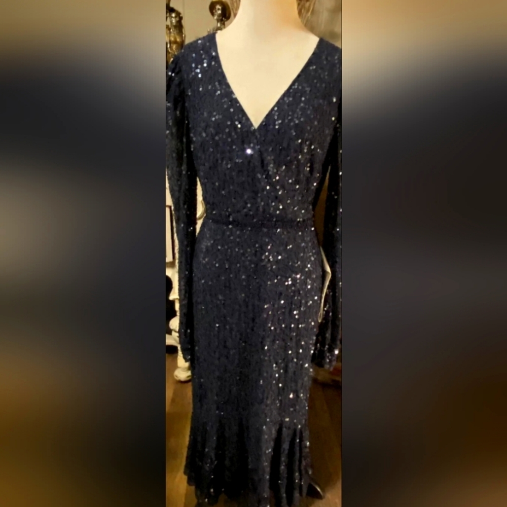 NEW Mac Duggal Long Sleeve Navy Sequin Beaded Evening Gown Dress Size 6 $598